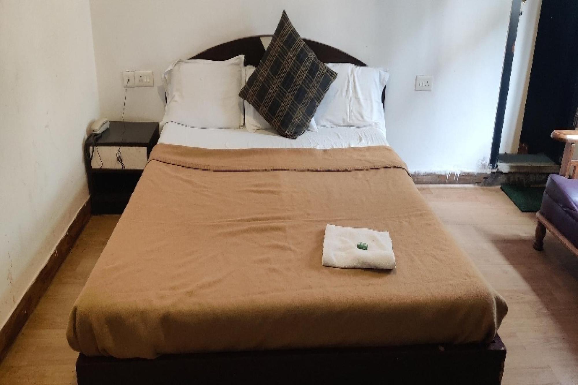 Capital O 8272 Hotel Pratigya Residency Гангток Экстерьер фото